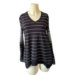 Calvin Klein Performance stretch Black & White Striped Long Sleeve Top women S